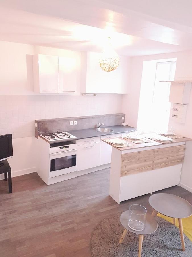 Charmant Logement A Vierzon Centre Bagian luar foto